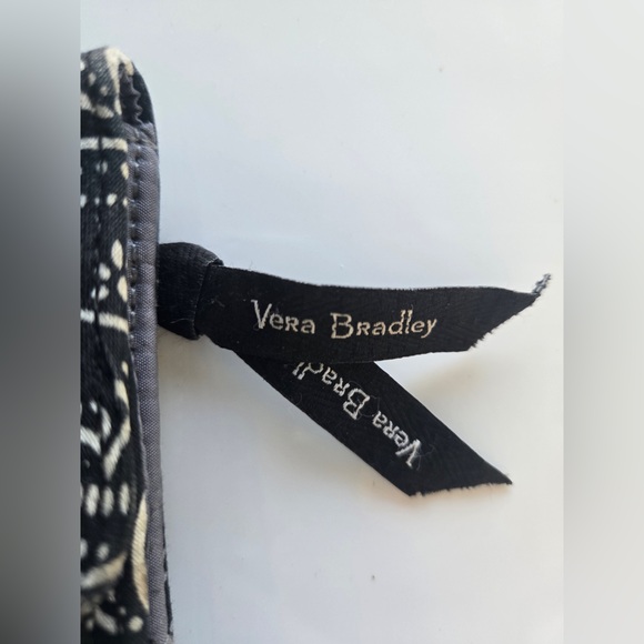 Vera Bradley Quilted Wallet – Black & White Paisley Print - Picture 4 of 7